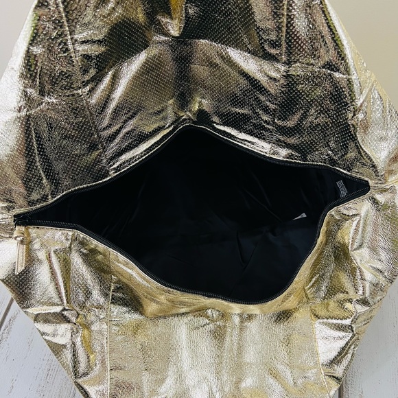 Victoria’s Secret Packable Convertible Tote Travel Duffel Bag - Picture 7 of 7